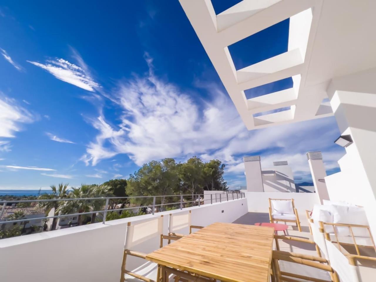 Apartemen Penthouse On The Golden Mile *