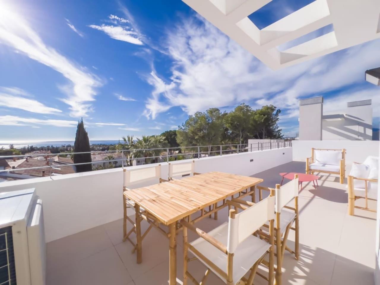 Penthouse On The Golden Mile