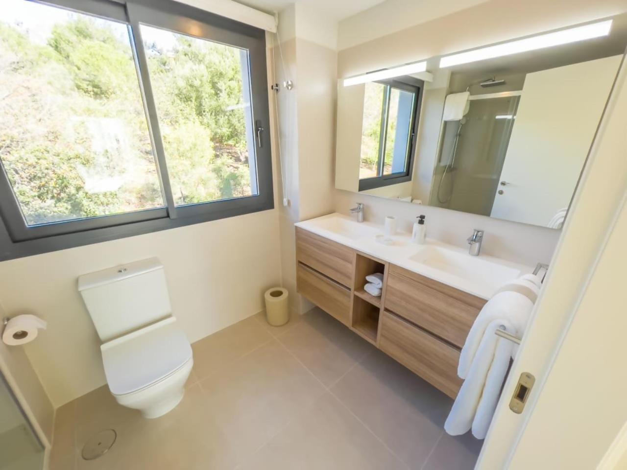 Apartemen Penthouse On The Golden Mile