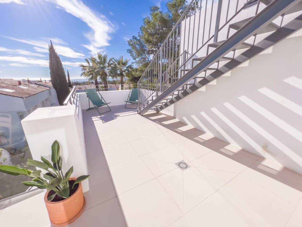 Penthouse On The Golden Mile Apartemen Marbella